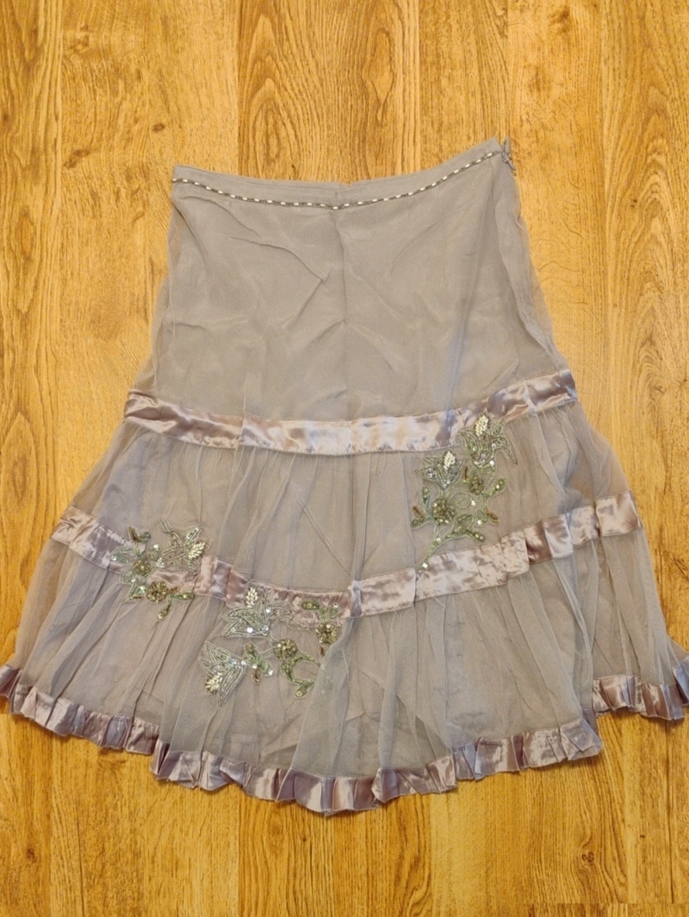 Lithe Mauve Tulle Floral Embroidered Beaded Ruffle A-Line Skirt.